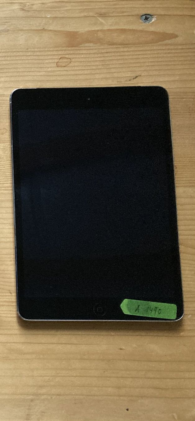 Apple Tablet PC: APPLE iPad  A1490  schwarz/grau – Difettoso da Muttenz venduto da mjd_mjd 2