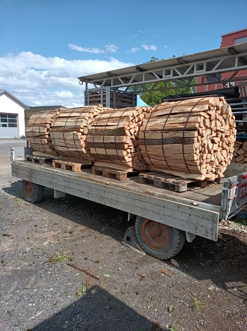 Rimorchi: Anhänger mit Hydraulischer Bremse – Usato da Rebstein venduto da BBfeuerBB 3