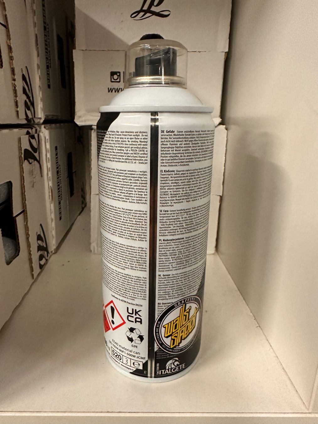 Colori: Spray peinture blanc  Loop colors / graffiti – Usato da Cointrin venduto da plasticover 2