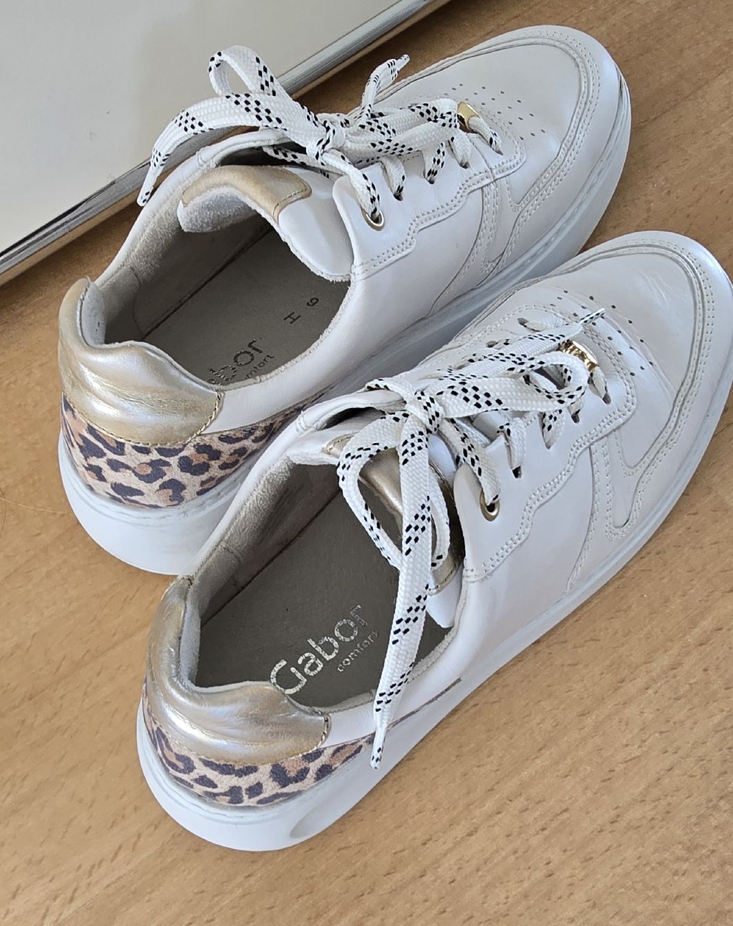 Gabor Chaussures femmes: Gabor Leder Sneaker Gr. 39 – D'occasion à Sursee par M_Z 1