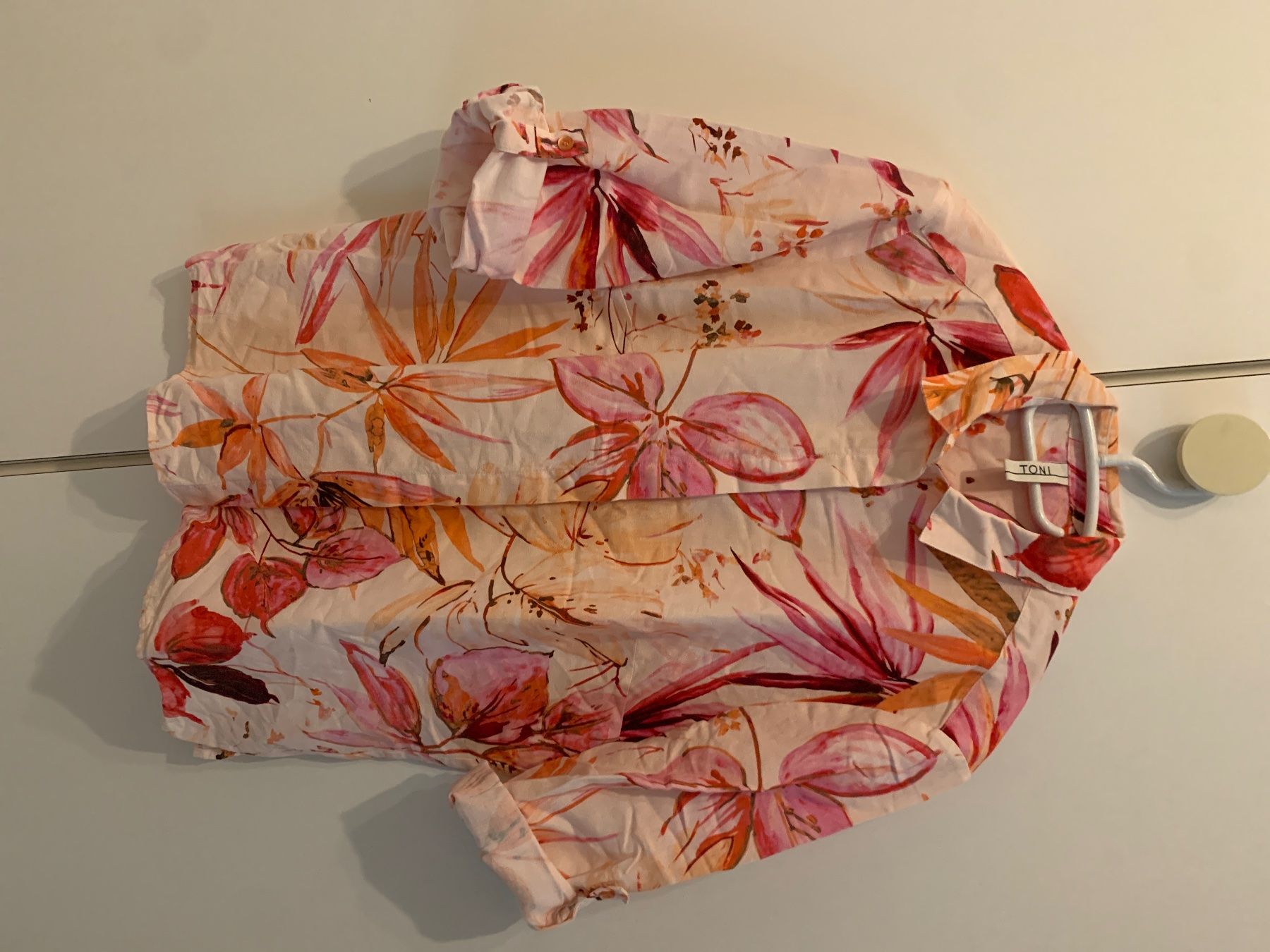 Toni Camicette: Neue Bluse von TONI 40 – Nuovo e nell'imballaggio originale da Lausen venduto da tiguan07 3