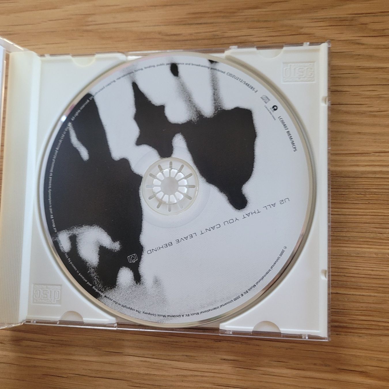 CDs: CD U2 All That You Can't Leave Behind – Gebraucht aus Biel/Bienne von Destockweb 1
