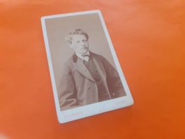 SCHWIIZER JUGEND DAZUMAL - JEUNE HOMME - BIENNE BIEL