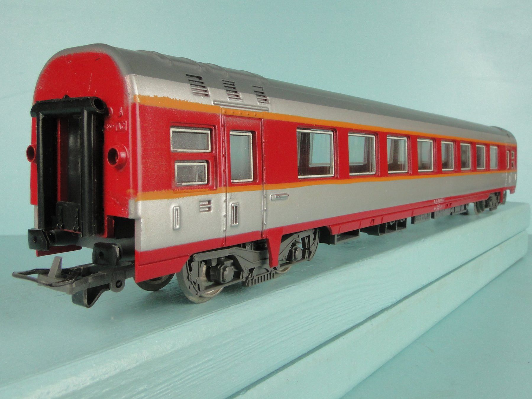 Jouef Modelleisenbahnen: Jouef SNCF Capitol Personenwagen – Gebraucht aus Bülach von cann11