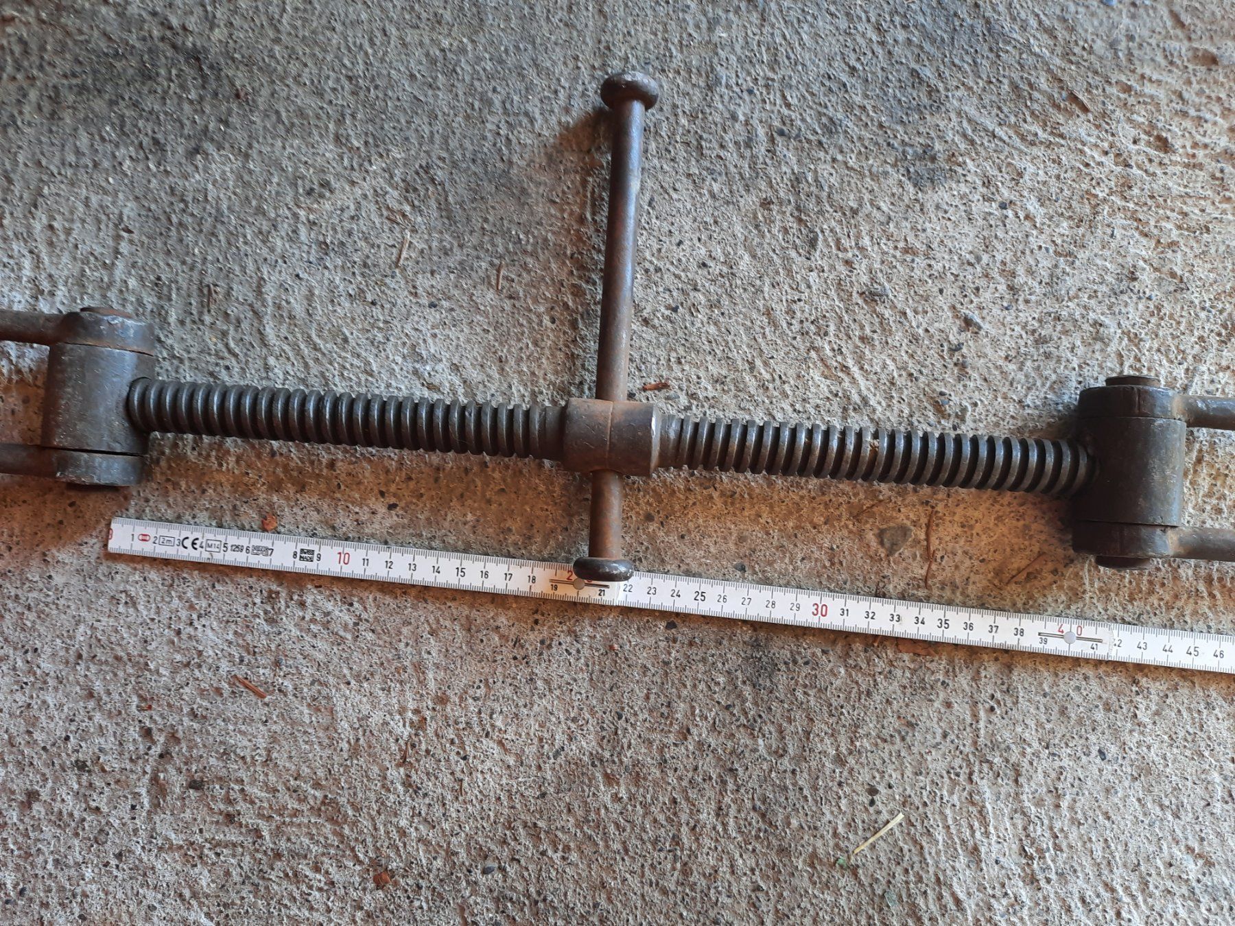 Alle Werkzeuge: Zugspindel,Spanner, – Gebraucht aus Wattwil von Parase 2