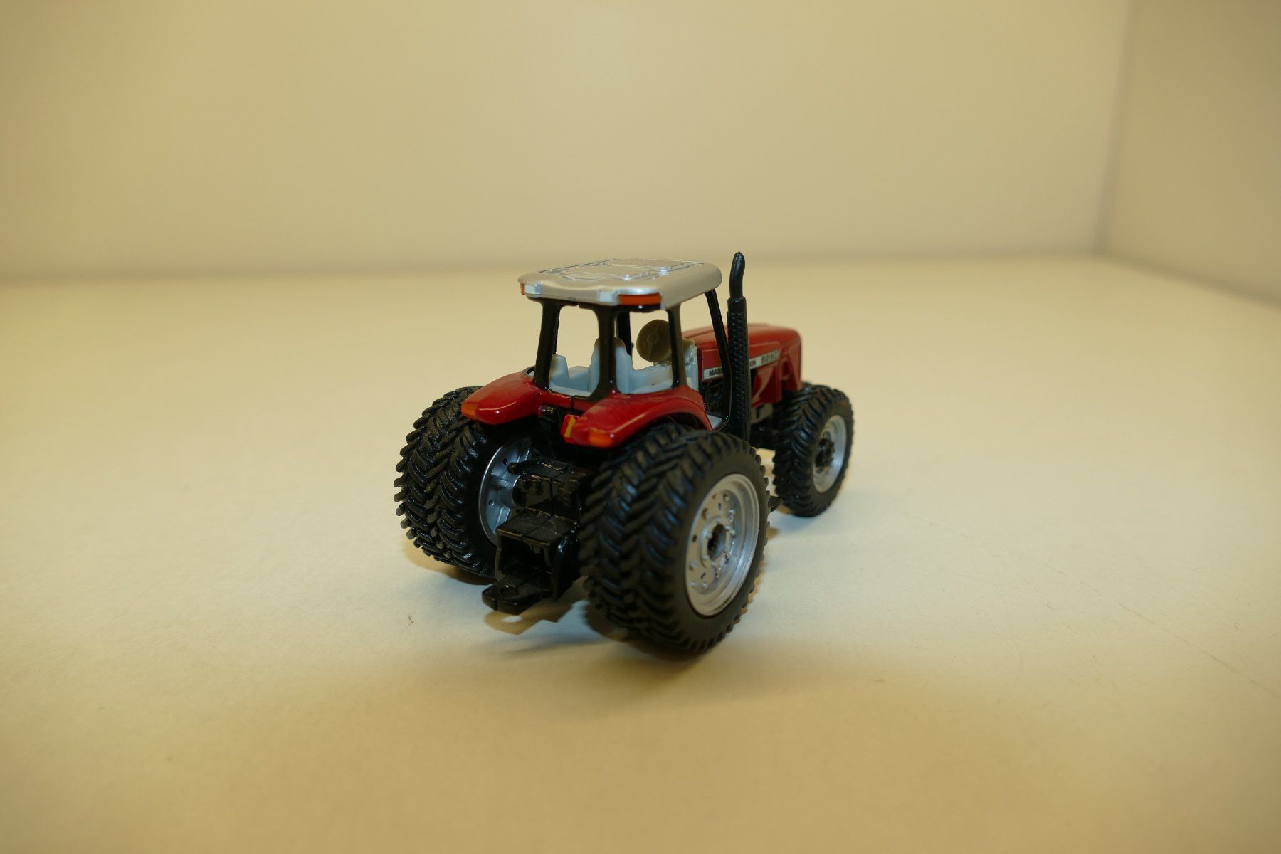 Kit di modellismo & Modellini statici: Metallmodel: Massey Ferguson 8280 Traktor – Nuovo (secondo la descrizione) da Niederhasli venduto da rail-duerst 2