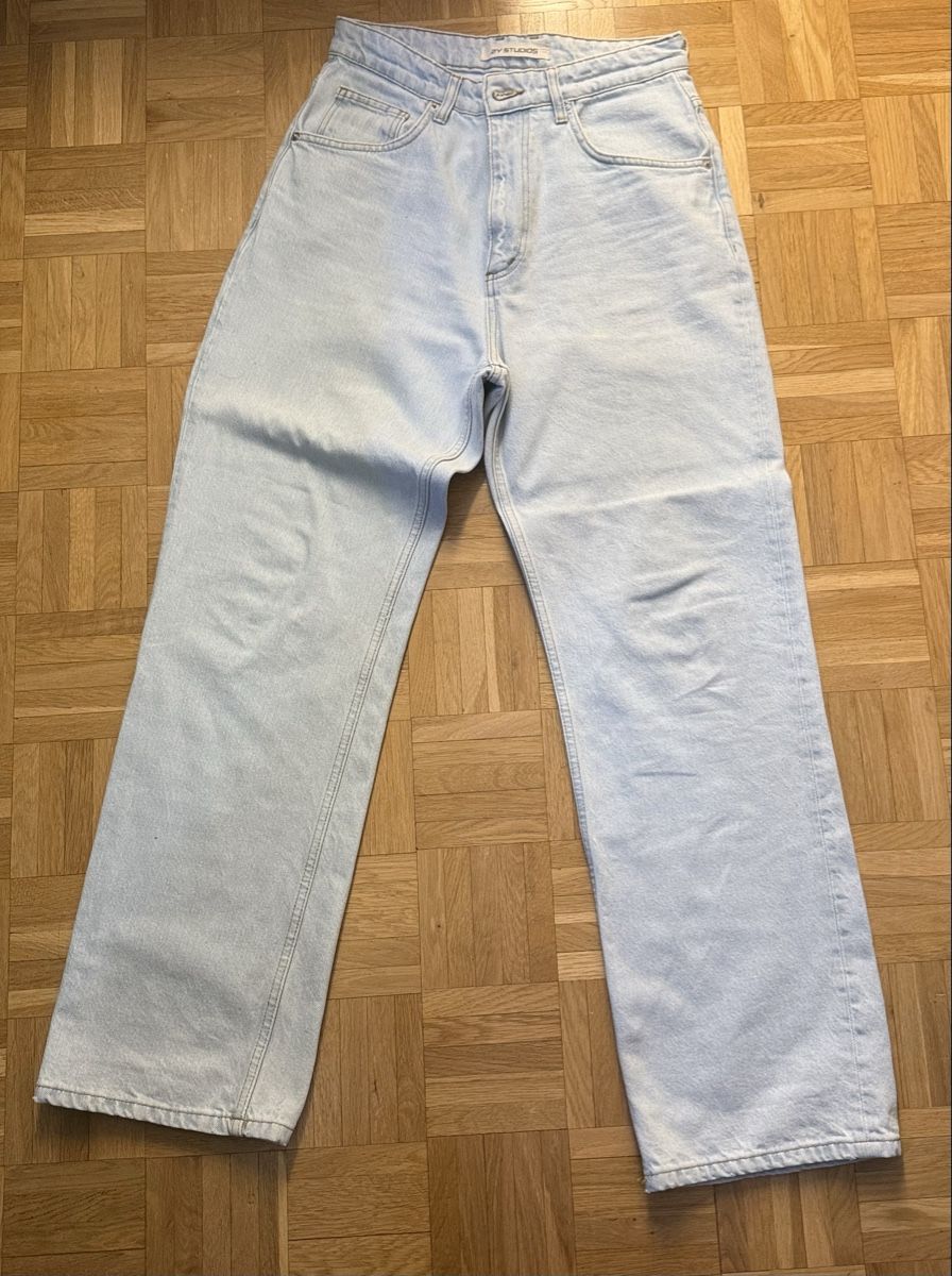 Jeans: Jean 2Y Studios ample bleu clair taille Eu 28, – Nuovo (secondo la descrizione) da Le Lignon venduto da teo_zb9h