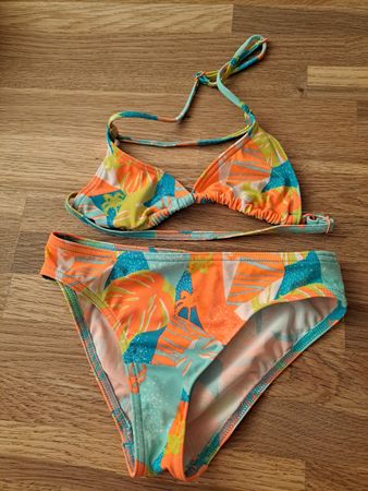Mädchen Bikini in Grösse ca. 104.Mehrfarbig