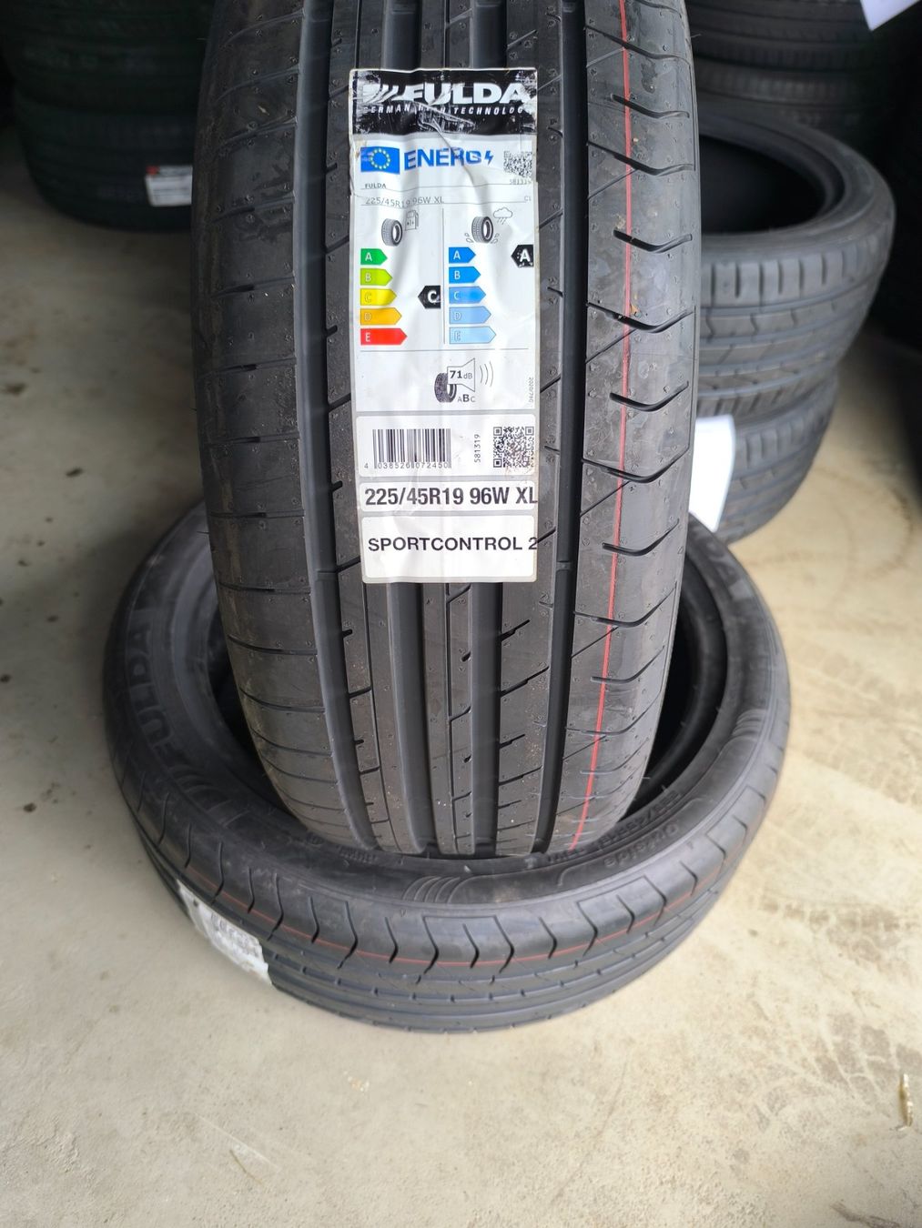 Pneumatici & Ruote complete: 225/45R19 Fulda SportControl – Nuovo (secondo la descrizione) da Jona venduto da Nabobtuning