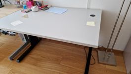 Schreibtisch