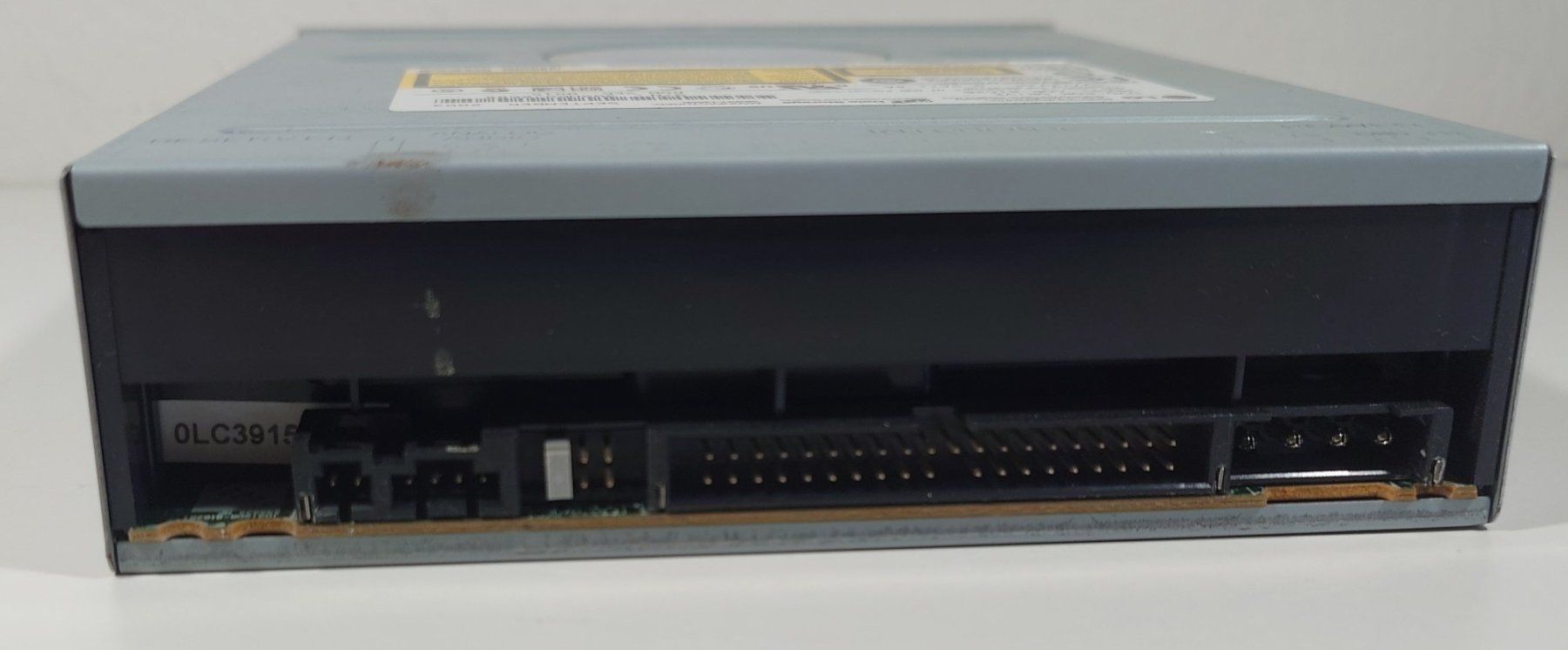 LG Registratori: IDE CD-/DVD-ROM Laufwerk inkl. E-IDE-Kabel / LG – Usato da Ostermundigen venduto da Chrisascht 2