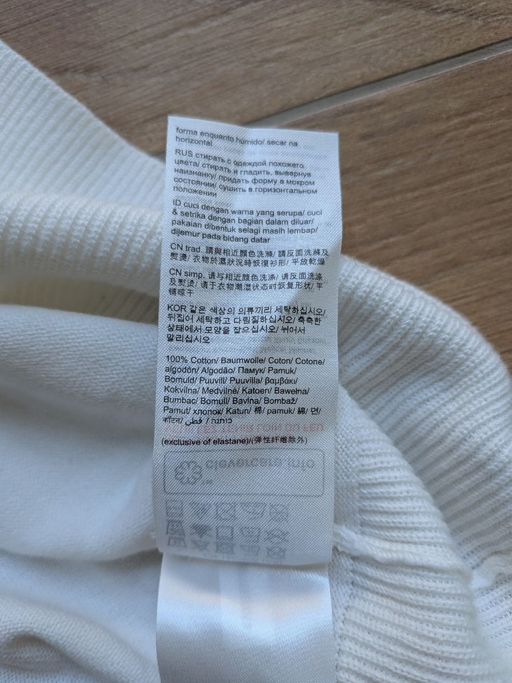 Esprit T-shirt: NEU: Esprit Shirt weiss – Nuovo (secondo la descrizione) da Eschenbach SG venduto da SanFranciscoCalifornia 2