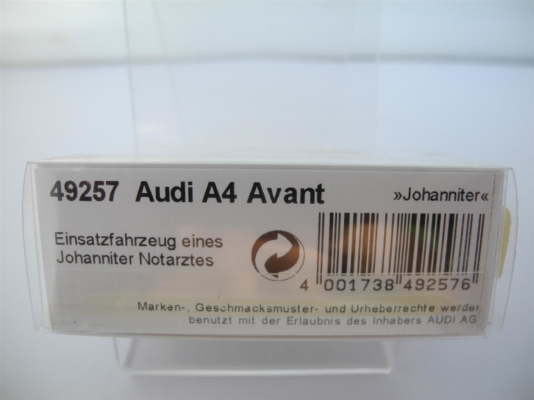 Busch Modellini d'auto: Busch 48257 "Johanniter", Nr. t22 – Nuovo e nell'imballaggio originale da Kottwil venduto da Crazyrolf 2