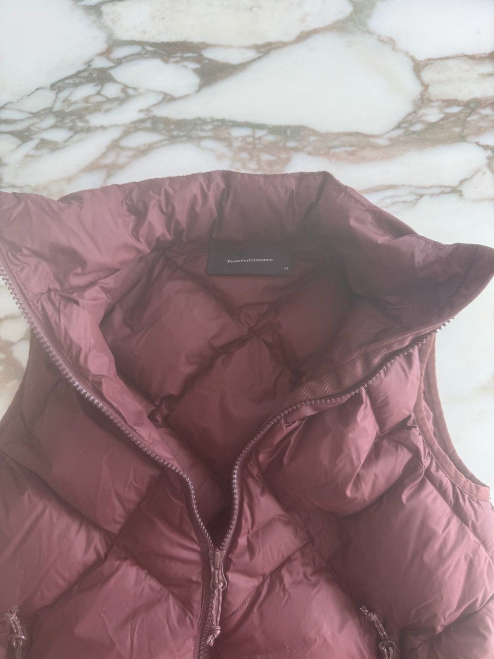 Peak Performance Gilet & Giacche senza maniche: Peak Performance Daunenweste/gilet XS – Usato da Oberwil-Lieli venduto da Claudine_1988 2
