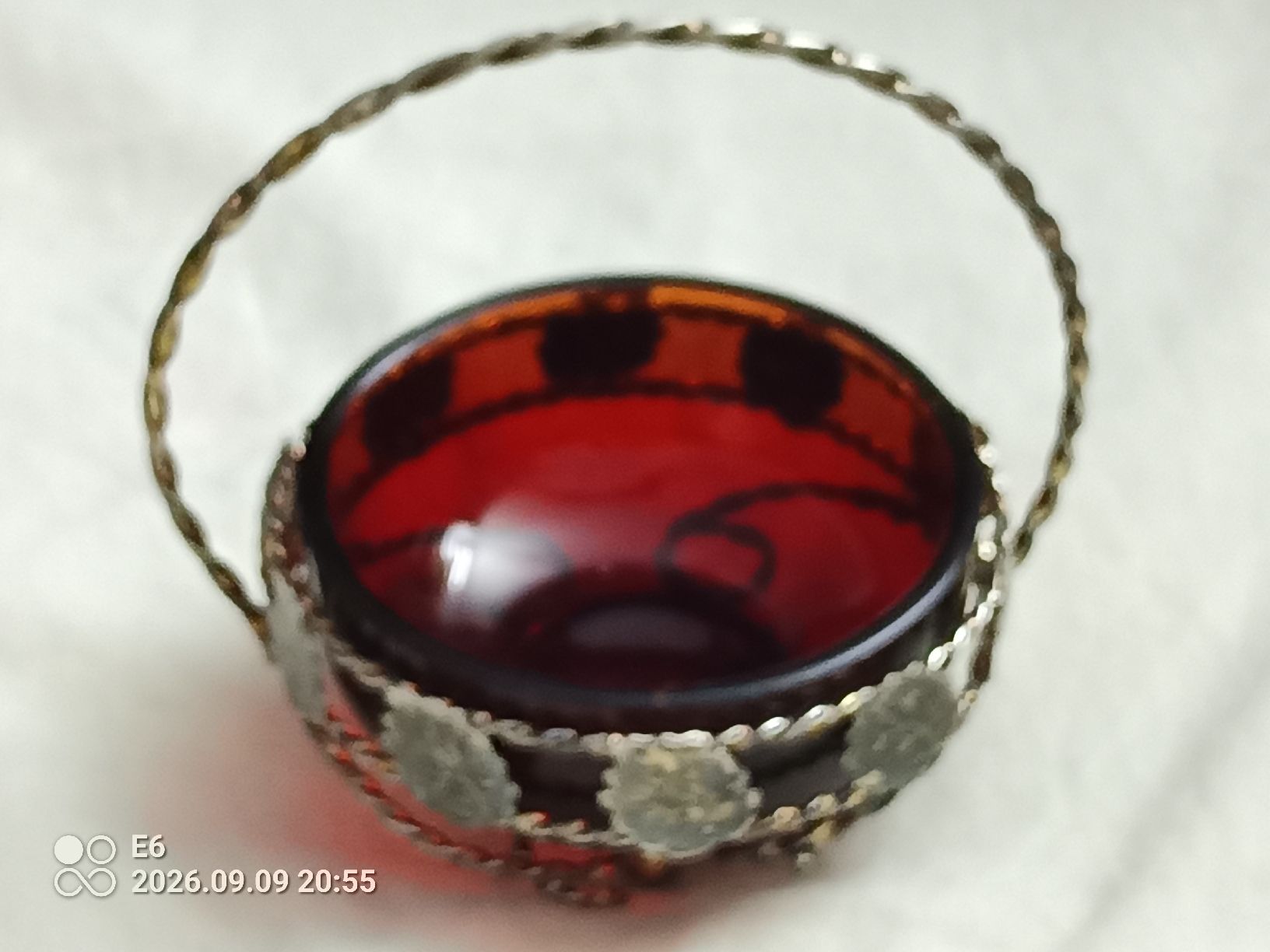 Tutte le decorazioni: Glas-Schale im Körbchen – Usato da Zürich venduto da Mitzi6