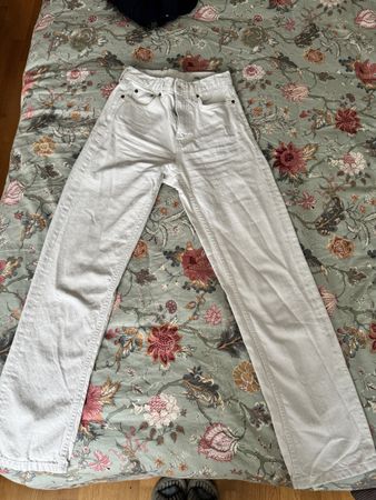 White/cream Zara jeans 34/xs