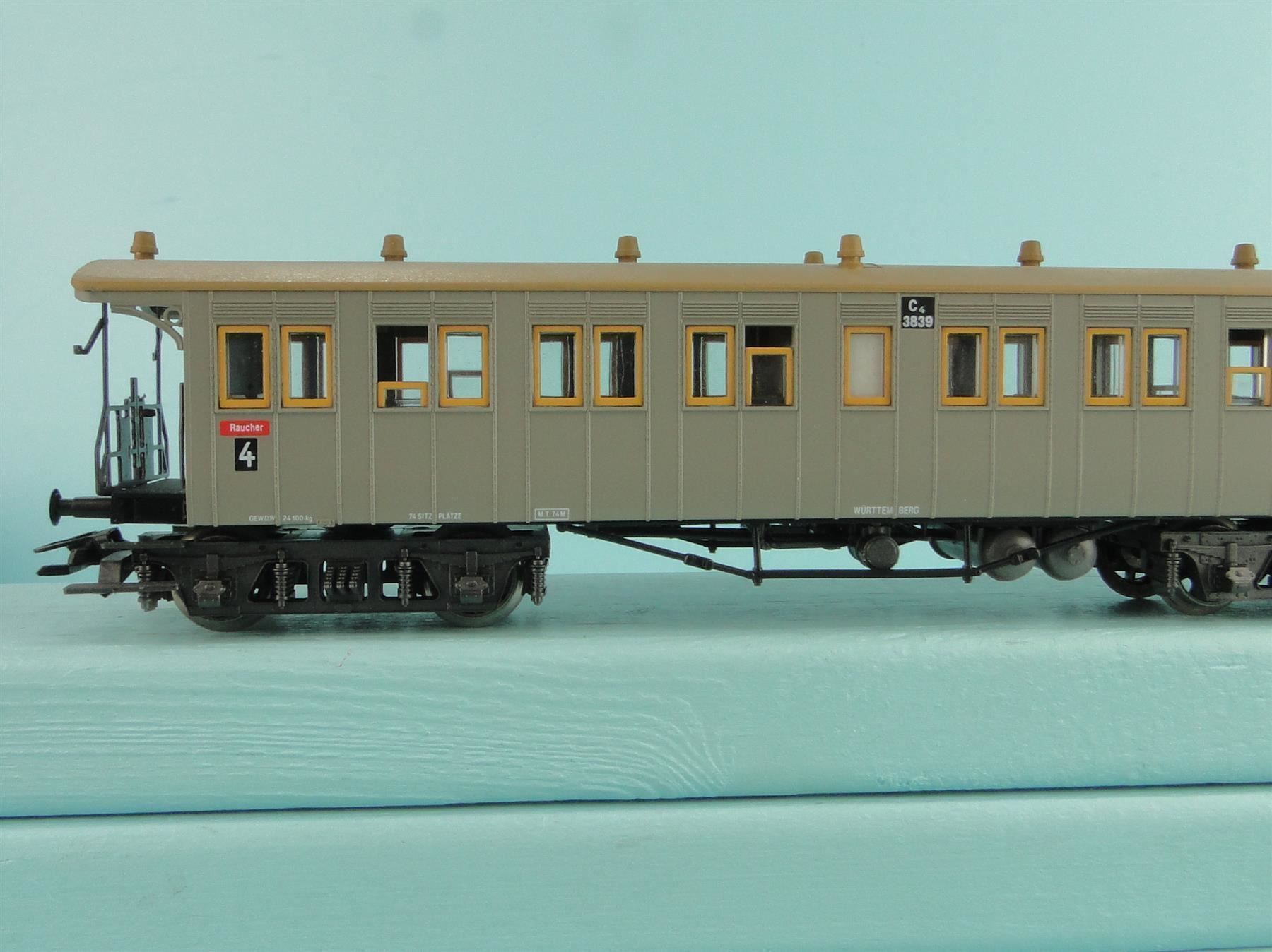 Märklin Modellini di ferrovie: Märklin 4214 Plattformwagen – Usato da Bülach venduto da cann11 4