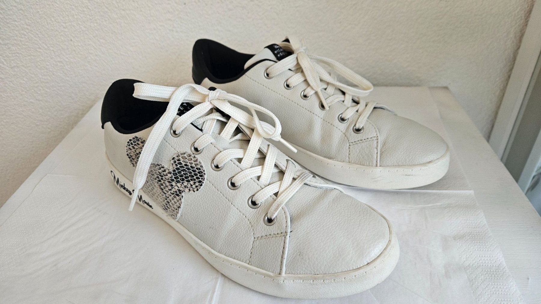 Scarpe da uomo: Mickey Mouse Schuhe, Gr. 38, Weiss/Schwarz – Usato da Gossau ZH venduto da Goes05 2
