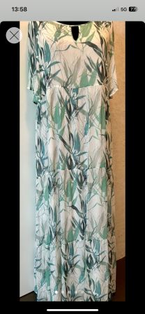 Simclan Kleid, Grösse 38, neu mit Etikette