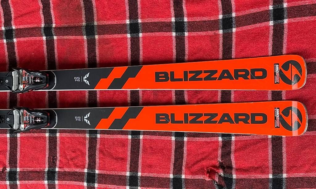 Skis: Sci - Blizzard Firebird GS FIS – Gebraucht aus Corzoneso von nou_ysd9 2