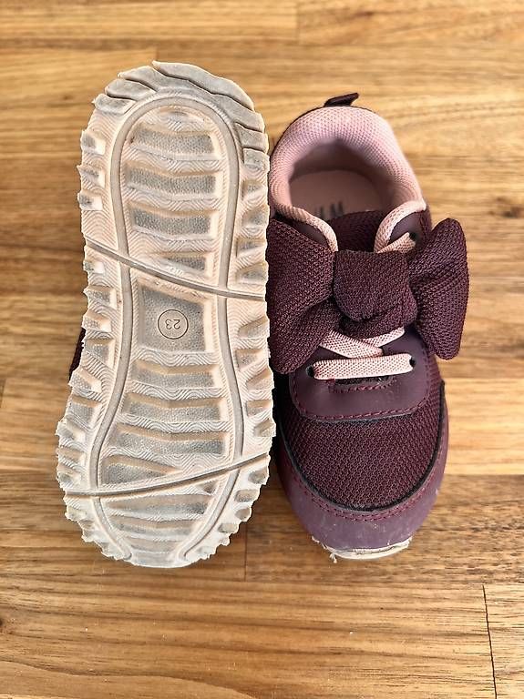 Chaussures filles: Schuhe Gr. 23 – D'occasion à Zürich par esp_v7ml