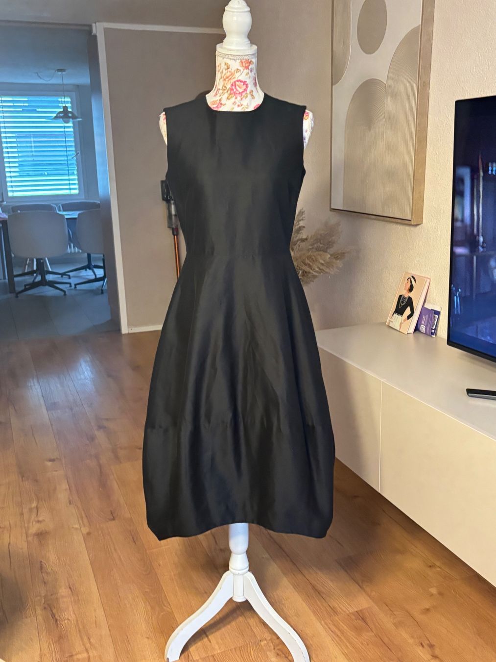 Cos Vestiti: COS Ballonkleid Baumwolle/Seide – Usato da St. Margrethen SG venduto da dijanaO 4