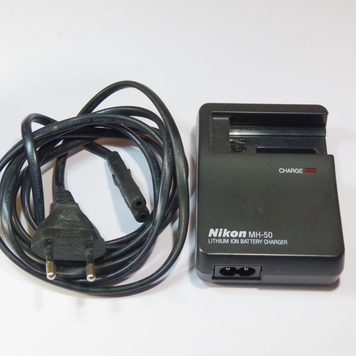 Nikon Altri Accessori: Nikon MH-50 Ladegerät – Usato da Erlinsbach venduto da foto_5018