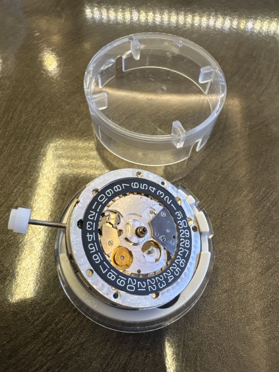 Omega Uhren: Omega Cal 1152 Chrono ! – Gebraucht aus Chavornay von Gold-Gym 2