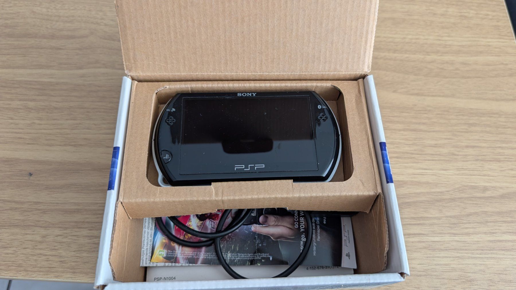 Sony Console: Sony  PSP Go 16 GB CIB – Usato da Châtel-St-Denis venduto da Mouharf 1