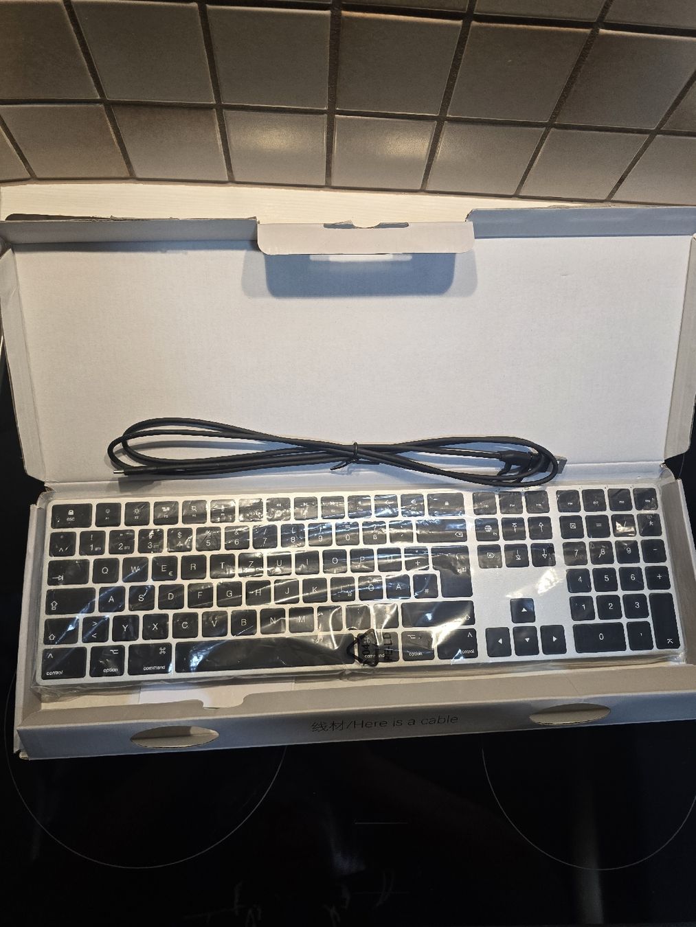 Tastiere: K2 Aluminium Bluetooth Tastatur – Nuovo (secondo la descrizione) da Niederglatt ZH venduto da Saenischneider 1