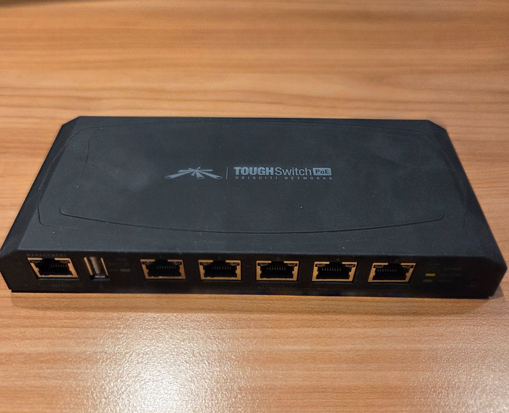 Ubiquiti Hubs & Switches: Ubiquiti Tough Switch POE – Gebraucht aus Malleray von plucs