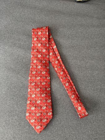 Cravate Hermès rouge