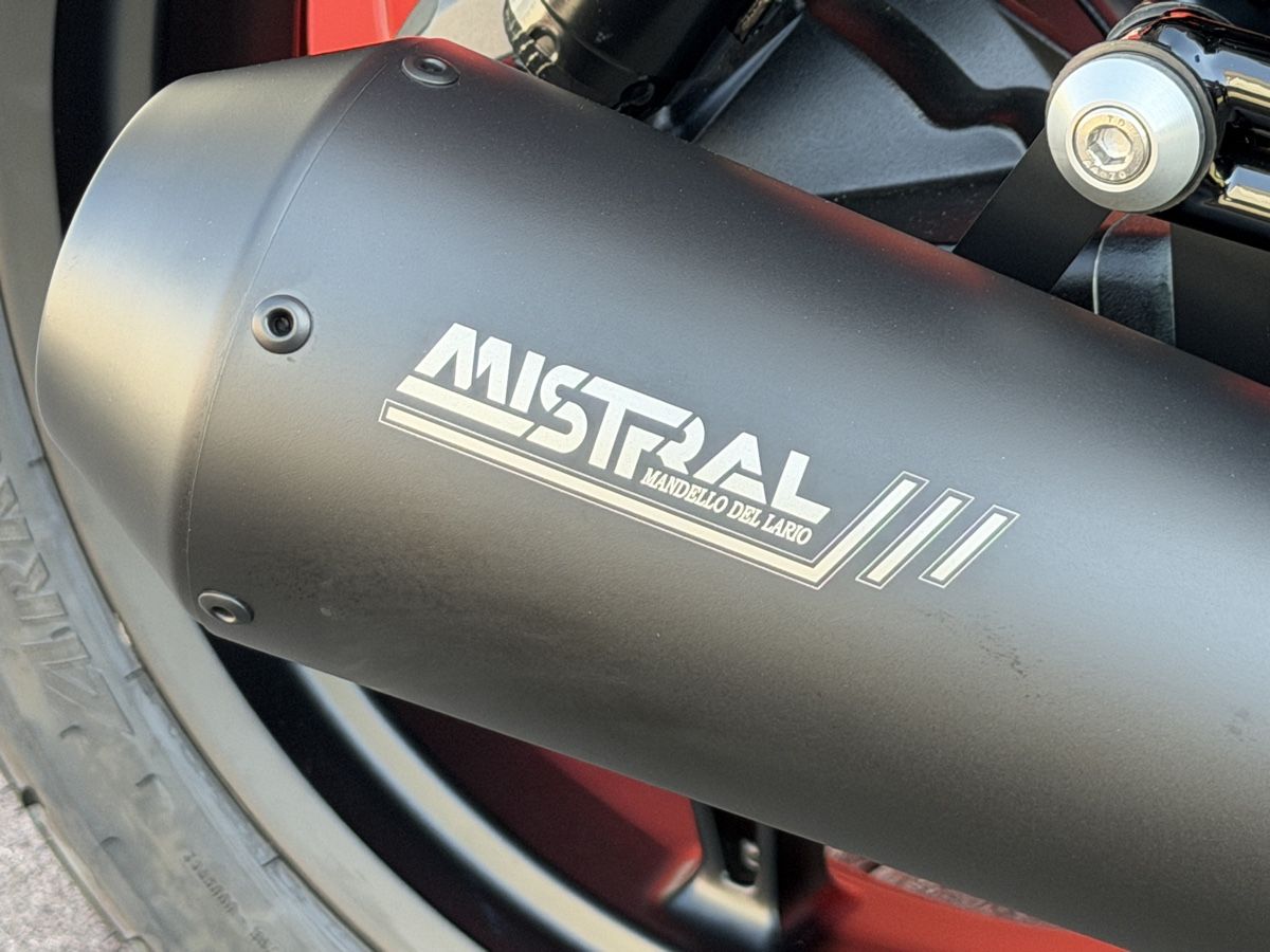 Moto Guzzi Échappements: Auspuff Mistral Moto Guzzi V7 E5 – Neuf avec emballage d'origine à Meggen par leupimoto 1