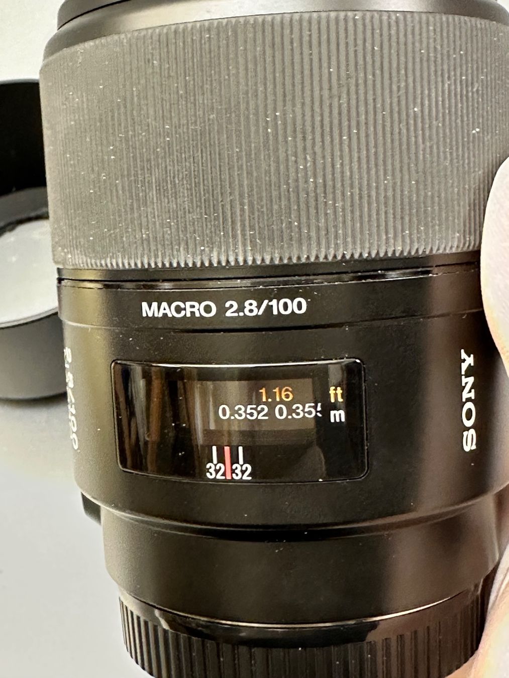 Sony Objektive: OBJEKTIV “SONY” NP 1100.- – Gebraucht aus Zürich von  1