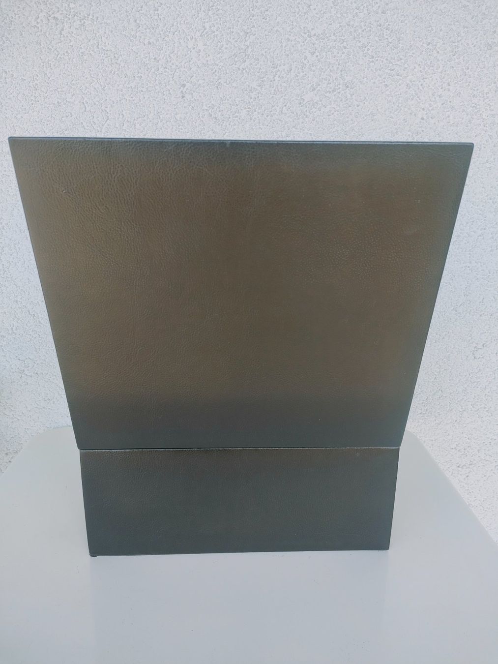 Pots: Schwarzer Kunstlederbox Maxim World – D'occasion à Dietikon par Branquinha1981 4