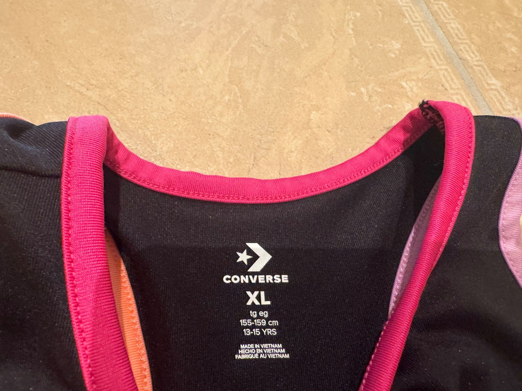 Camicette, T-shirt & Top: Converse NWT Sport Top, 13-15J – Nuovo (secondo la descrizione) da Klingnau venduto da Markus14 1