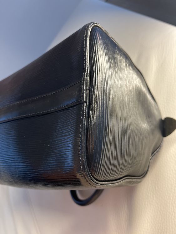 Louis Vuitton Borse da donna: Sac à main Louis Vuitton Speedy 25 cuir épi noir – Usato da Sugiez venduto da Vuitton_for_life 7