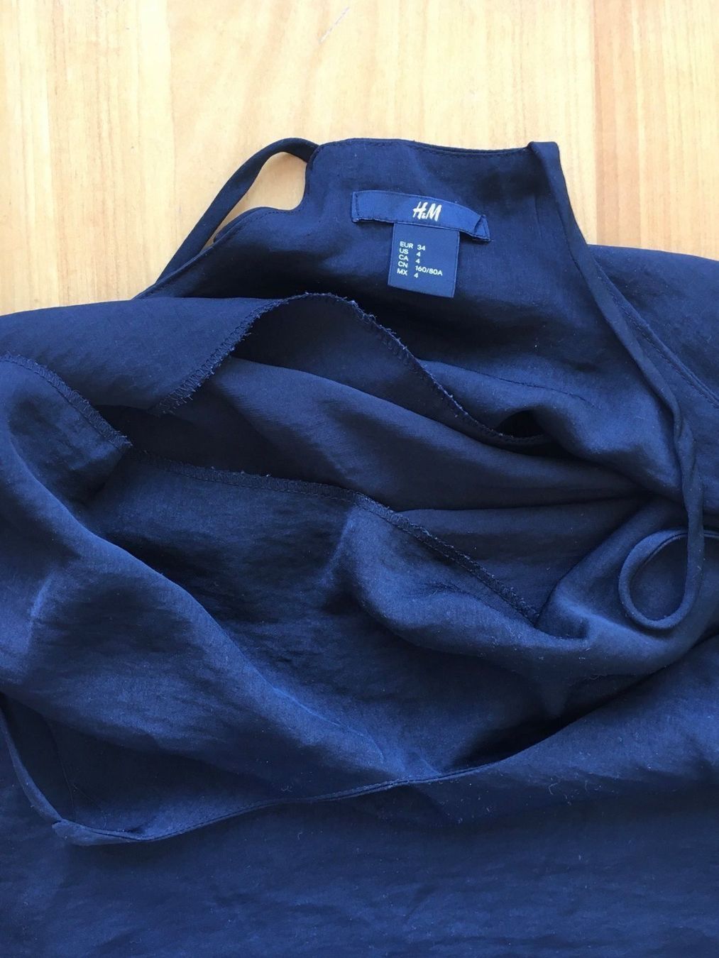 H&M Top: Lachs & schwarz H&M Shirts Gr. 34 – Usato da Zürich venduto da ehupp 9