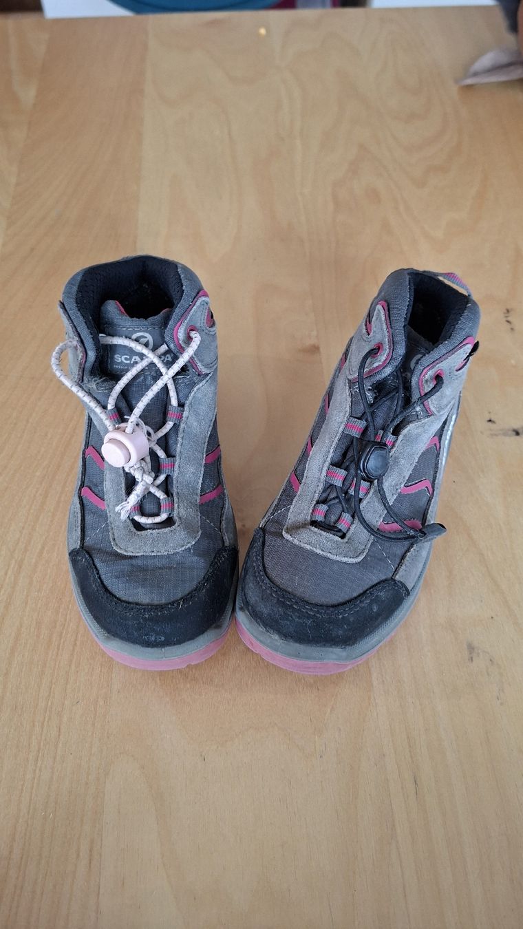 Scarpa Scarpe per ragazze: Scarpa Goretex Wanderschuhe, Gr. 31 – Usato da Marthalen venduto da Janine1943