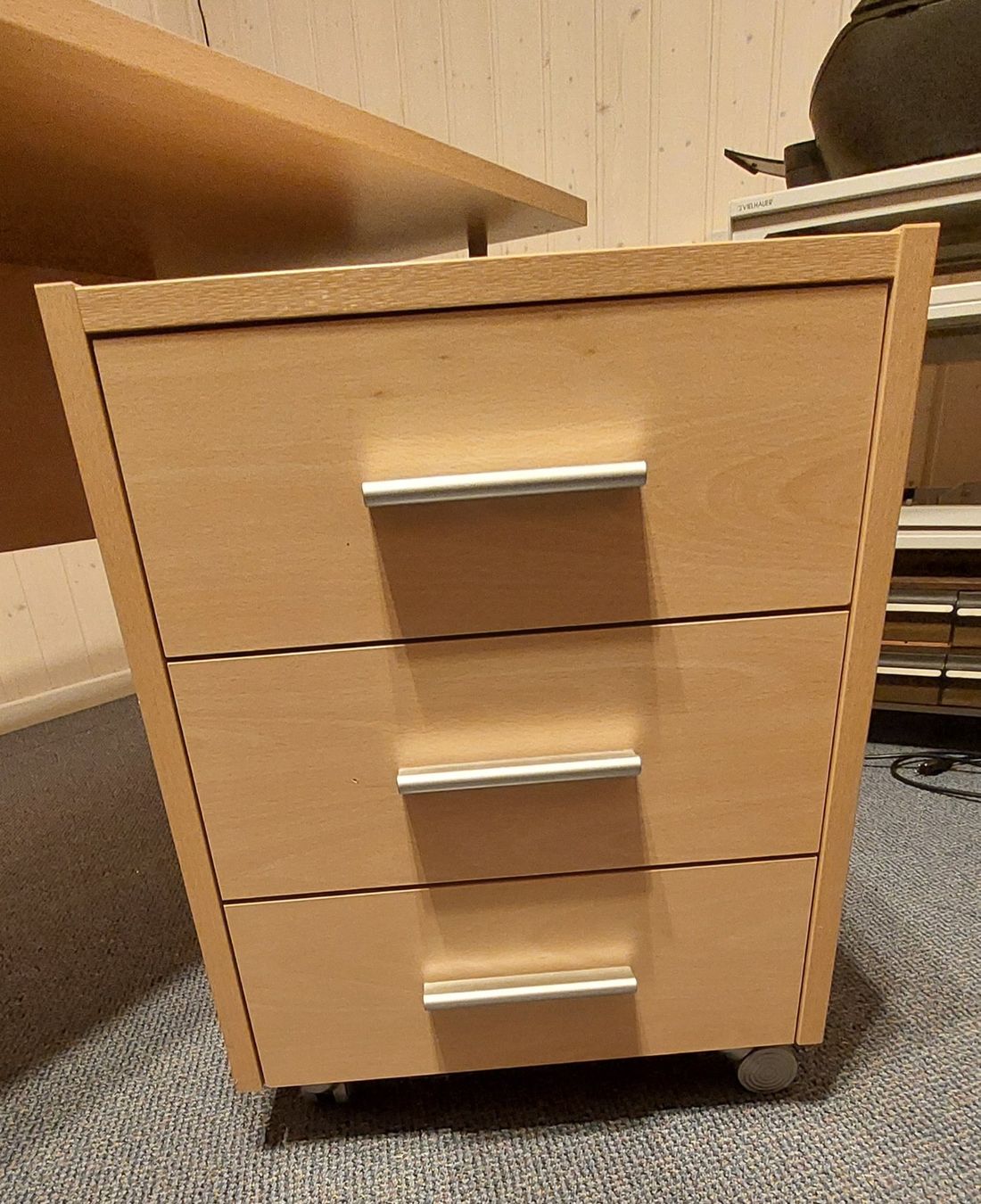 Scrivanie: Bureau avec meuble à roulettes – Usato da Siviriez venduto da alaindumas 1