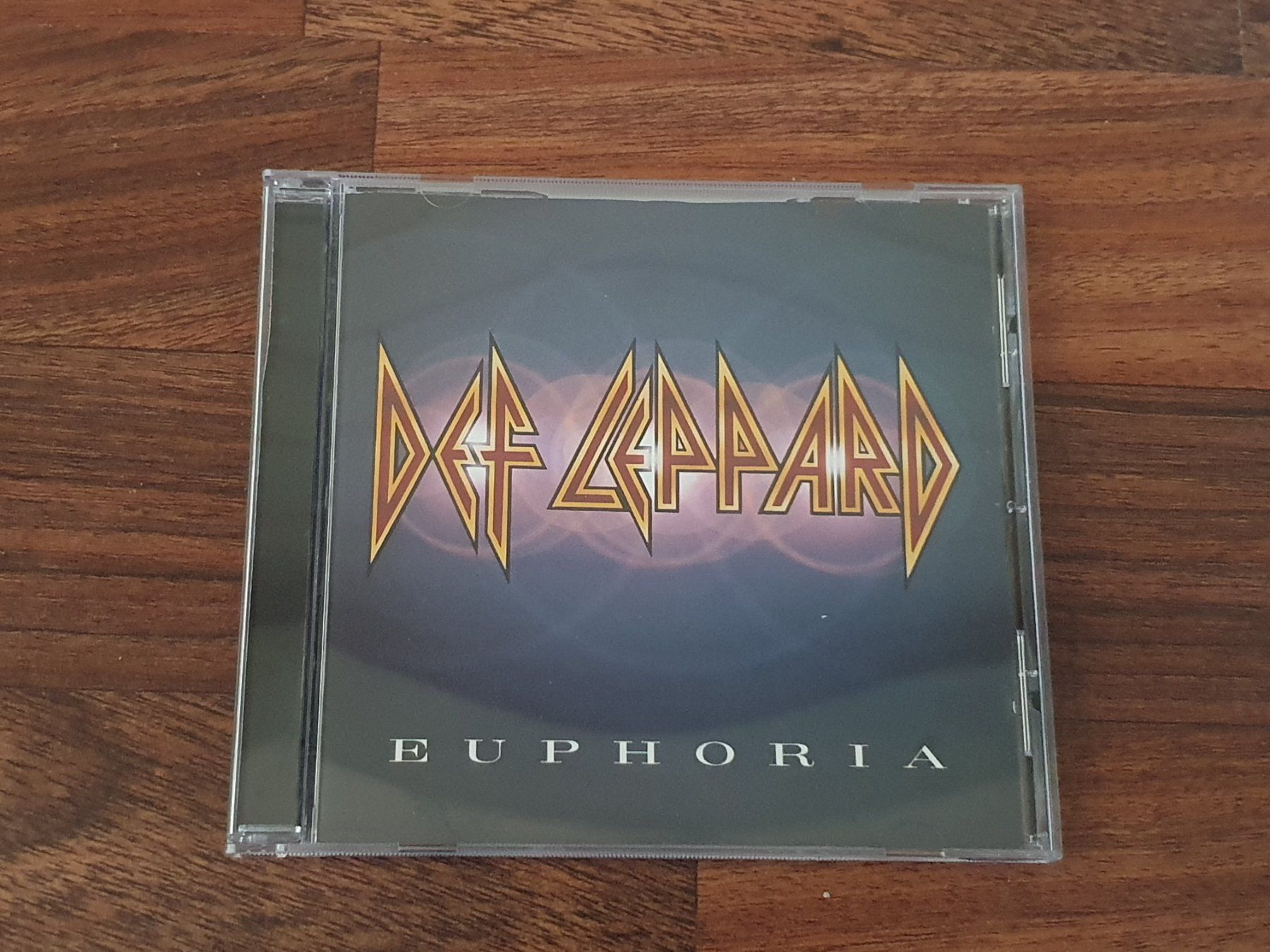 CD: Def Leppard - Euphoria - CD 1999 – Usato da Auenstein venduto da Trilos