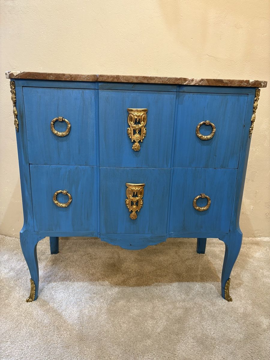 Cassettiere: Extravagante Kommode im Louis-XV-Stil – Usato da Wädenswil venduto da Vollwertig 2
