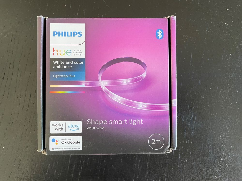 Philips Hue Lightstrip Plus Basisset met Hue Bridge - 2 Meter LED Strip - Verlengbare LED strips - Wit en Gekleurd Licht - Dimbaar - Werkt met Alexa en Google Home