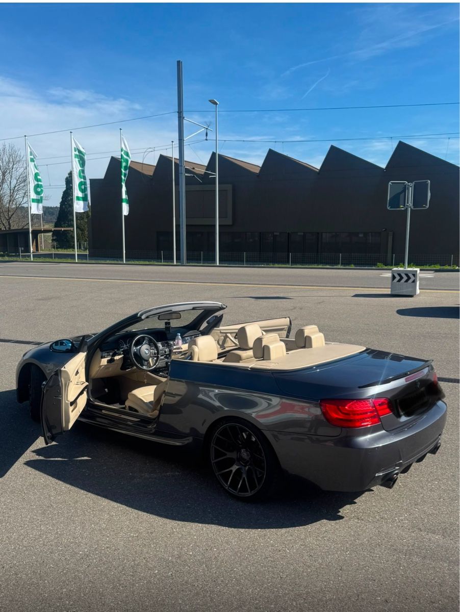 BMW Automobili: Cabriolet dunkelgrau 335i E93 M-Paket – Usato da Emmen venduto da VK-Retail