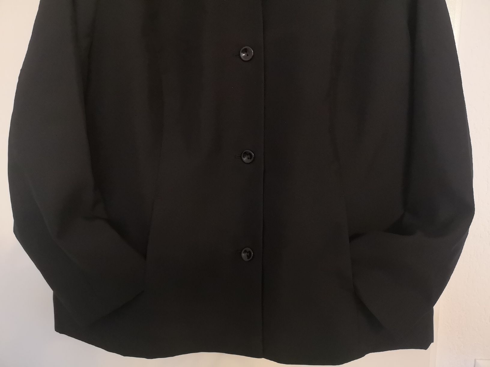 Vestes: eine wunderschöne Damenjacke – Neuf (Voir description) à Dietikon par aro_mr6l 1