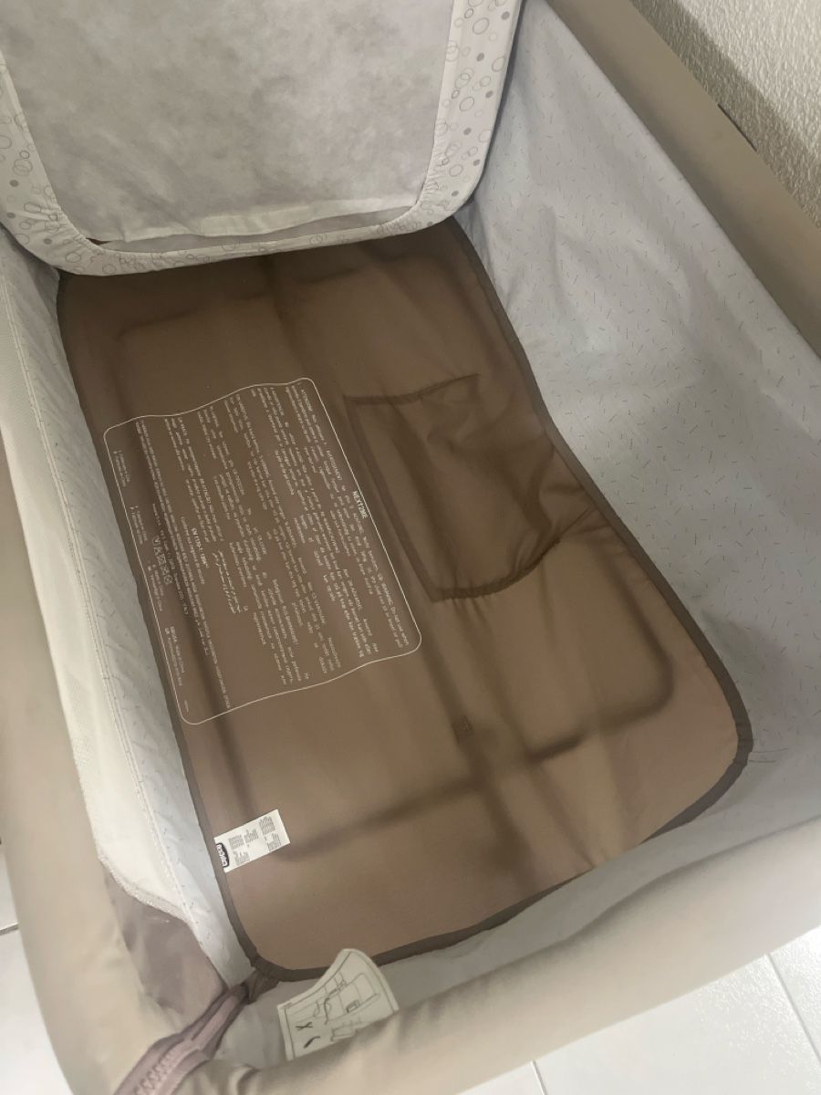 Chicco Betten: Lit bébé - Berceau cododo Chicco Next2Me beige – Gebraucht aus Granges-Paccot von hasan.shaker 4
