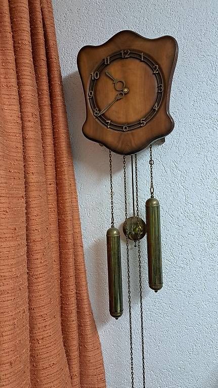 Orologi da terra & Orologi da parete: Antike Stuben Uhr – Usato da Zuckenriet venduto da Bankiva