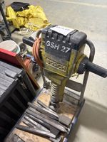Bosch GSH 27 Spitzhammer inkl. mehreren Meisseln – ab 1 CHF!