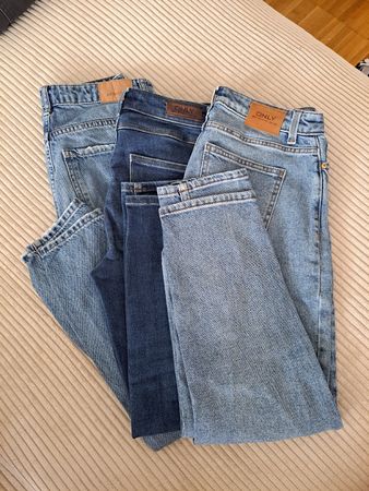 3x Jeans Damen Hellblau/Dunkelblau Grösse S