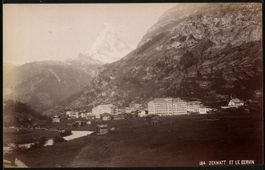 Fotografie Zermatt, Ortspartie mit Hotel